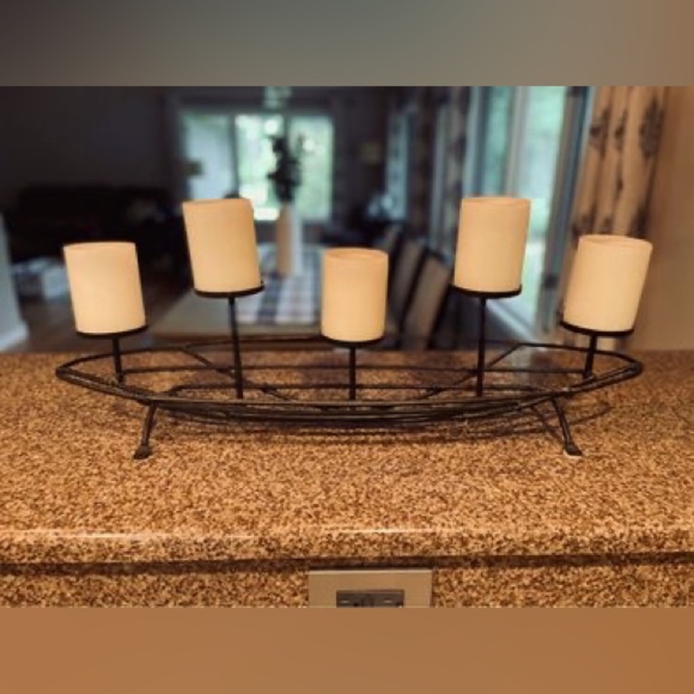 Pottery Barn Centerpiece